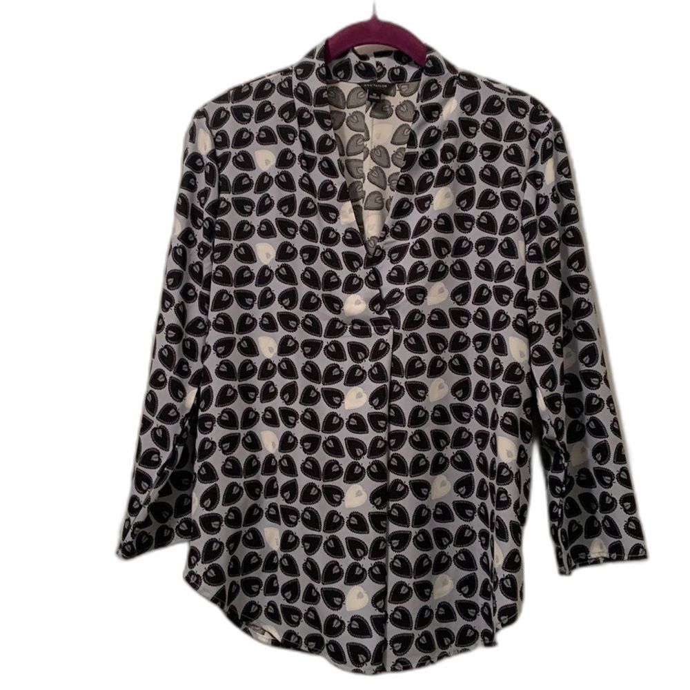 Ann Taylor /8/24Top Medium Blue and Black